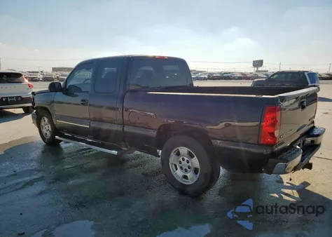 2005 Chevrolet Silverado C1500 z USA, uszkodzony, nr VIN 2GCEC19TX51173231